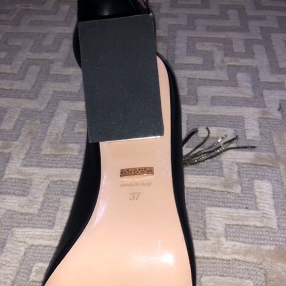 Gucci Amber G Block Rhinestone Heels - Picture 9 of 11